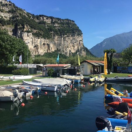 Outdooredo Garda Torbole Torbole Sul Garda Eksteriør billede