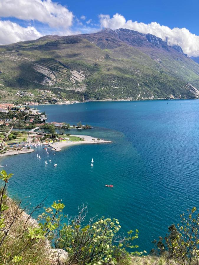 Outdooredo Garda Torbole Torbole Sul Garda Eksteriør billede