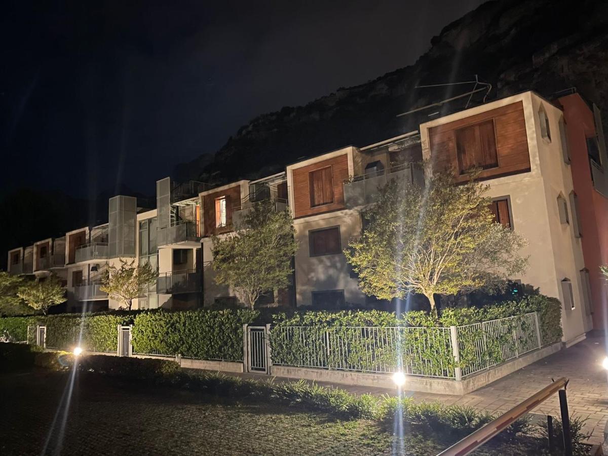 Outdooredo Garda Torbole Torbole Sul Garda Eksteriør billede